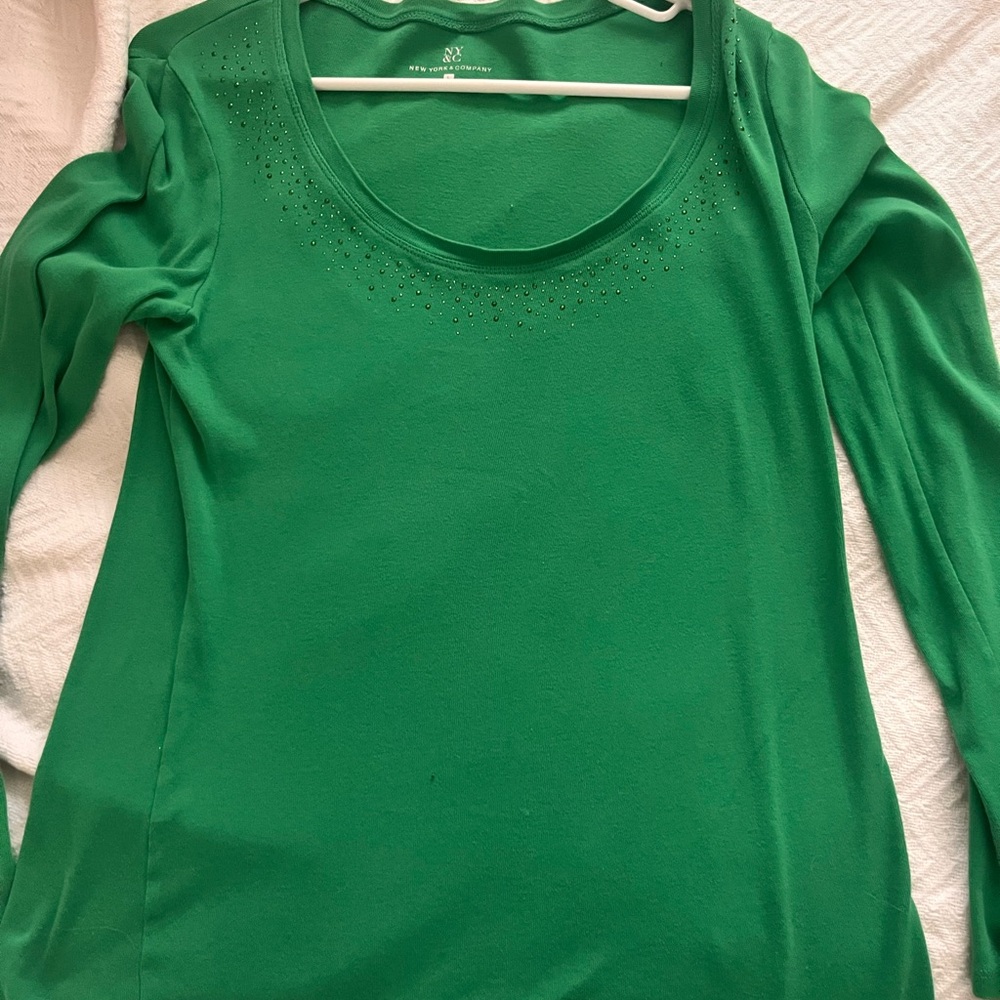 New York & Company Fitted Green Long Sleeve Blouse
